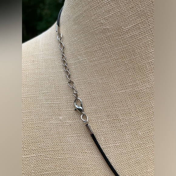 Handmade Heart Obsidian Stone Amulet with Star of David Charm - Picture 8 of 9